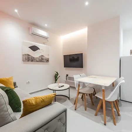Apartment Terracotta By